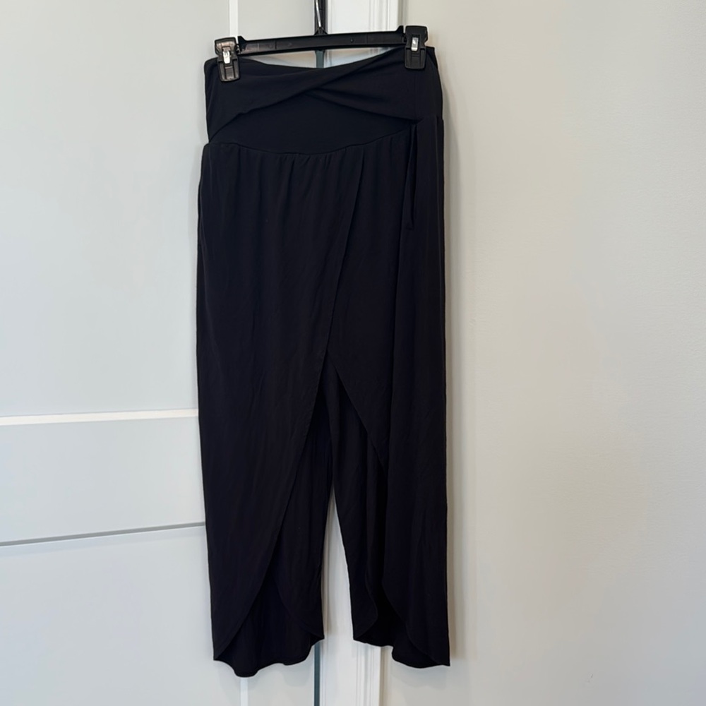 Athleta Women’s Black Wrap Pants